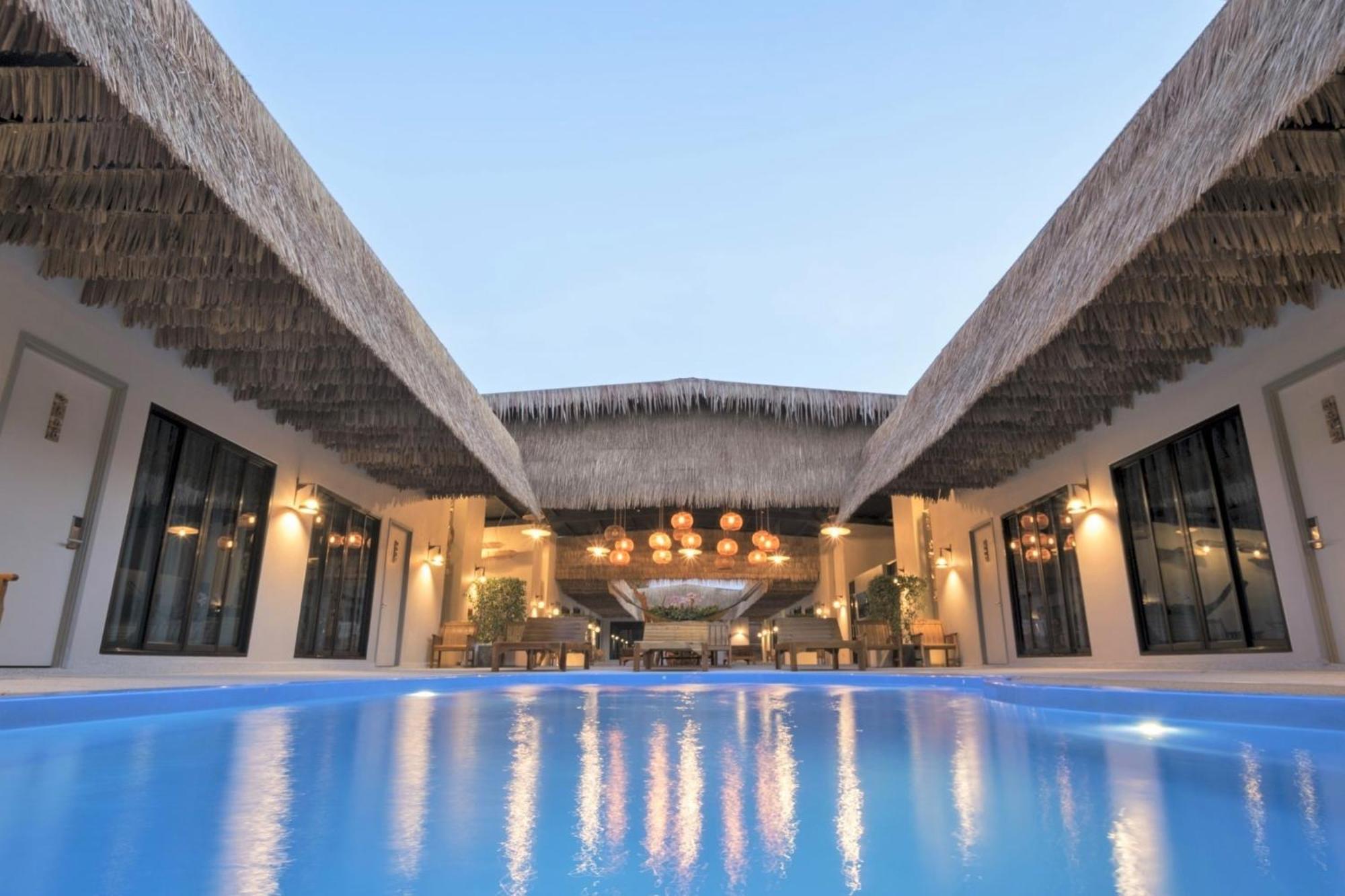 Ozone Villa Phuket Pa Khlok Buitenkant foto