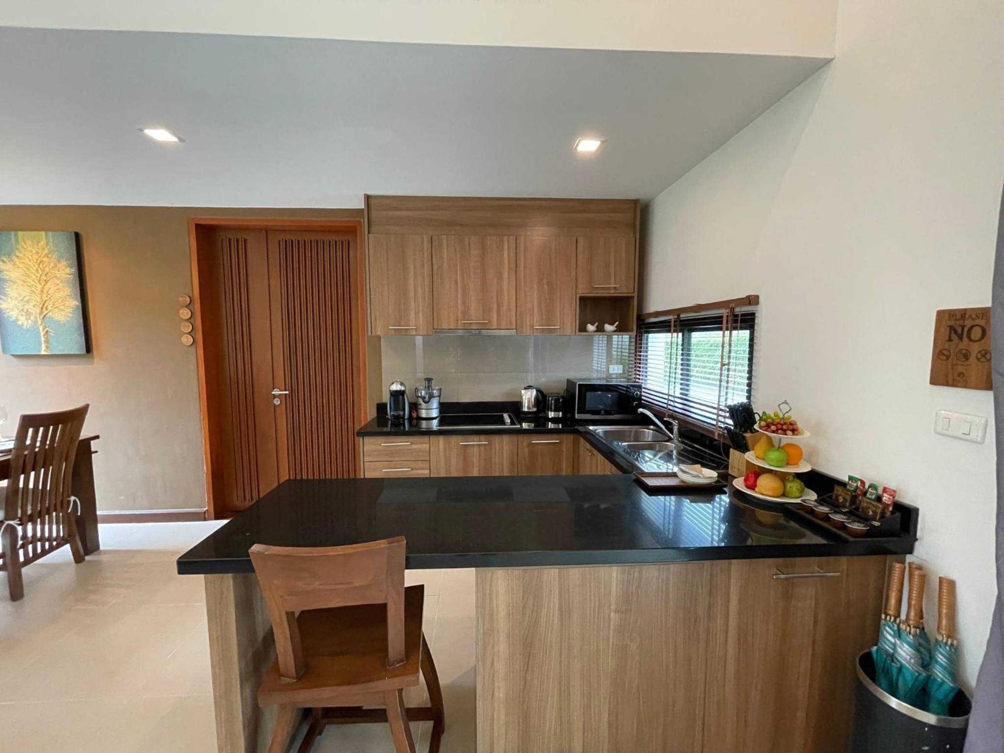 Ozone Villa Phuket Pa Khlok Buitenkant foto