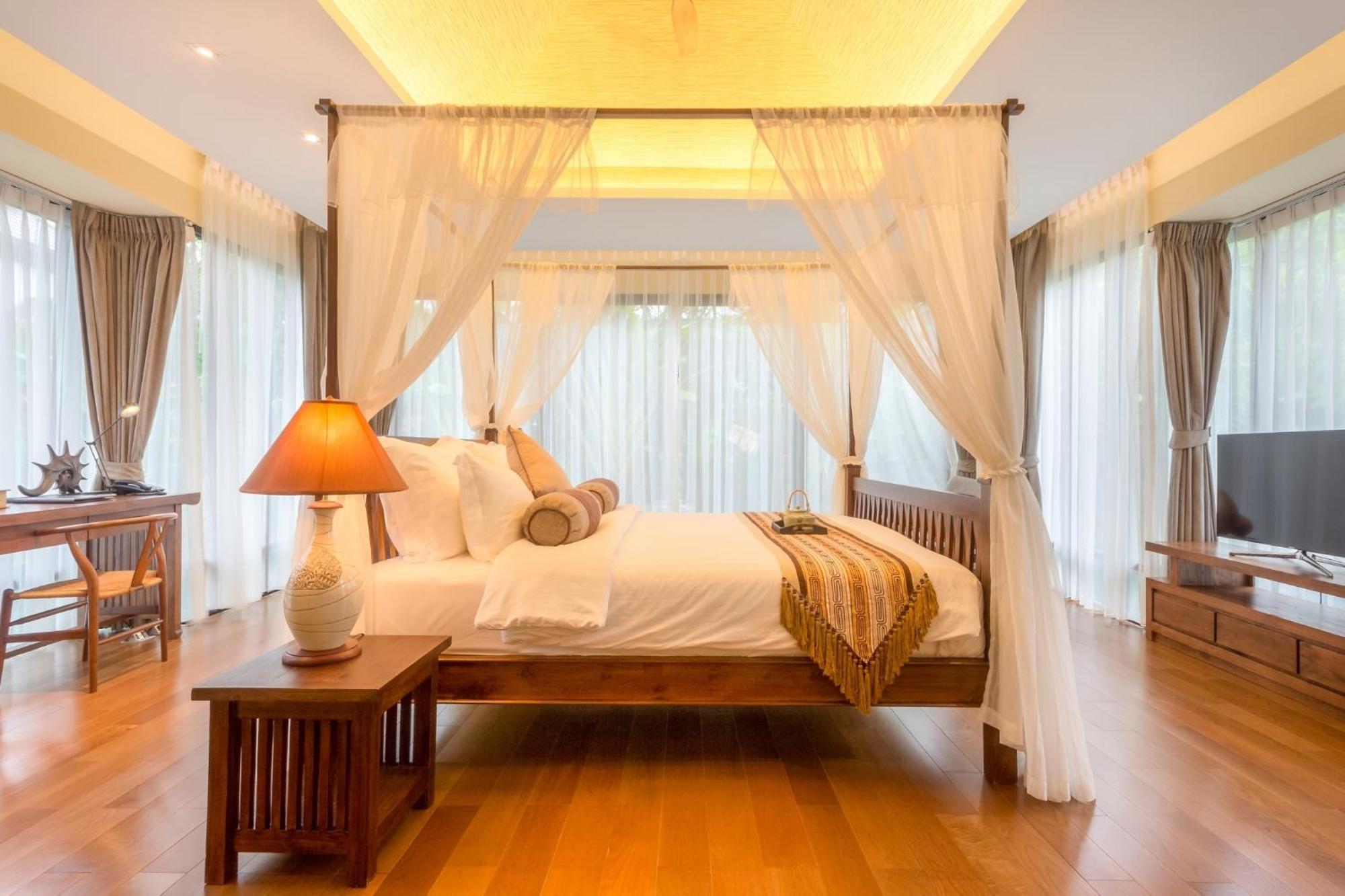 Ozone Villa Phuket Pa Khlok Buitenkant foto