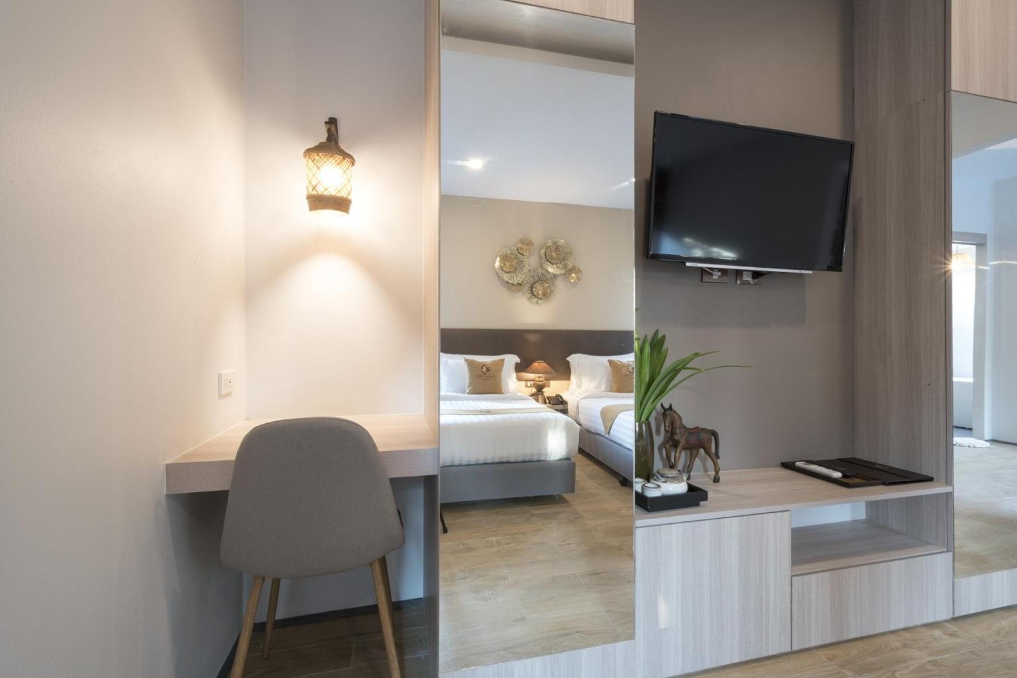 Ozone Villa Phuket Pa Khlok Buitenkant foto